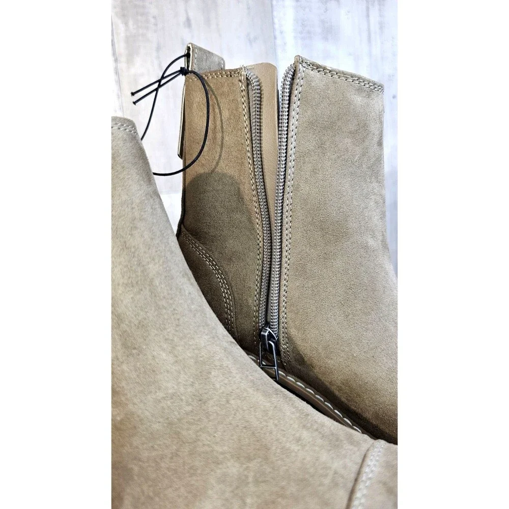 Time and Tru Women's Lug Chelsea Boots Size 9 NWT